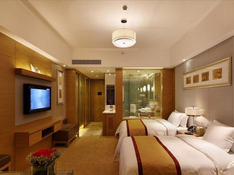 Sovereign Hotel Zhanjiang Esterno foto